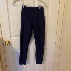 ALO Yoga Airbrush Tech Lift Leggings in Rich Navy